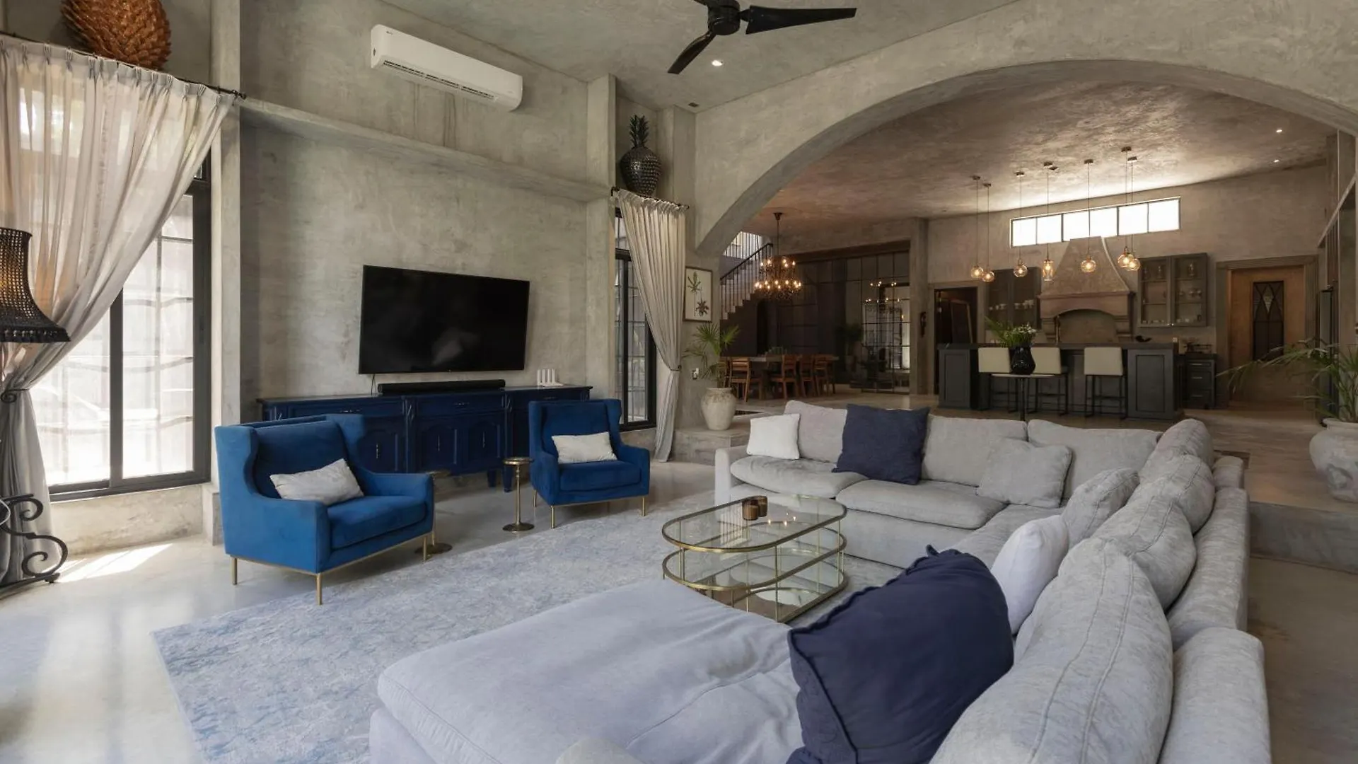 فيلا Casa Halo - Mansion, Nightclub, Pool, Sonos, Gated, Staff تولوم 0*,  المكسيك